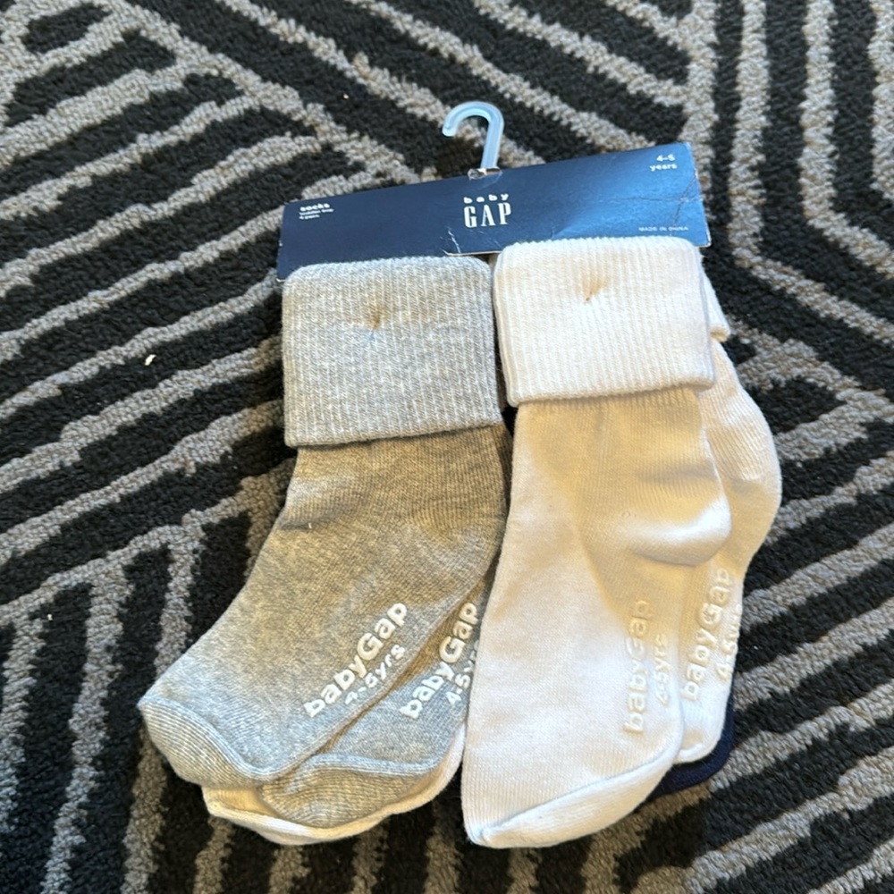 NEW SOCKS
